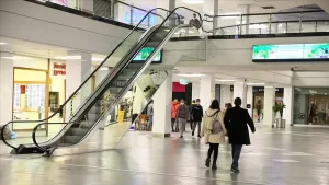 İçişleri Bakanlığından yapılan açıklamaya göre, ülke genelinde vatandaşların kalabalık şekilde