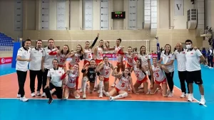 Ay-yıldızlı ekip, Karadağ'ın ev sahipliğinde düzenlenen şampiyonanın yarı finalinde Sırbistan