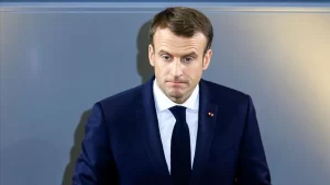 İngiltere'de yayımlanan Financial Times, "Macron'un 'İslami bölücülüğe karşı savaşı Fransa'yı