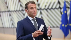 Macron, Belarus’ta 9 Ağustos’ta yapılan cumhurbaşkanlığı seçimlerini kazanan Cumhurbaşkanı Aleksandr