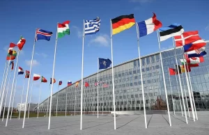 NATO, Azerbaycan ve Ermenistan'a cephe hattındaki çatışmaları durdurma çağrısında bulundu.