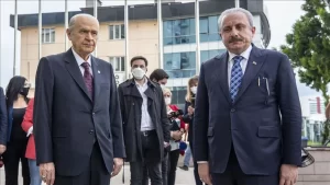 TBMM Başkanı Mustafa Şentop, TBMM Başkanlığına adaylık konusunda, "Milletvekili arkadaşlarımızın