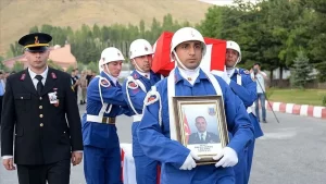 Bitlis Merkez İlçe Jandarma Komutanı Jandarma Binbaşı Akkuş'un şehit edildiği
