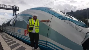 TCDD Taşımacılık AŞ tarafından Almanya'dan alınan tren setleri yola çıktı.