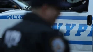 ABD'de polislerin, kamuflajlarına takılan vücut kameralarıyla görüntülenen olayda, kriz geçiren