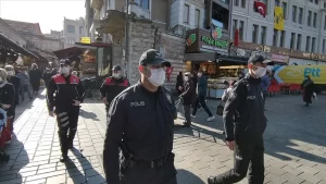 İçişleri Bakanlığından yapılan açıklamaya göre, genelge kapsamında cadde, bulvar, sokaklarda