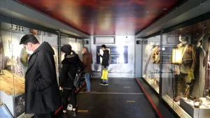 Çanakkale Savaşları'ndan kalma objelerin ve dijital gösterilerin yer aldığı "Çanakkale