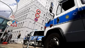 Almanya'nın başkenti Berlin'de tedavisi süren Rus muhalif Aleksey Navalnıy komadan