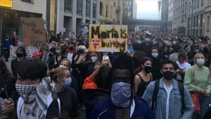 Almanya'nın başkenti Berlin'de çeşitli sivil toplum örgütlerinin çağrısıyla Ana Tren