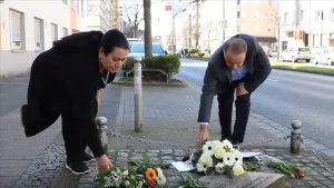 4 Nisan 2006 tarihinde, Mallinckrodt Caddesi'nde işlettiği büfe önünde öldürülen