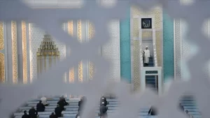 Diyanet İşleri Başkanlığınca hazırlanan cuma hutbesinde, vatandaşlara, "Yaşadığımız salgın hastalıktan