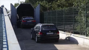 Edirne ile Avusturya'nın Villach şehirleri arasında sefer yapan arabalı trenler,