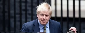 Yeni tip koronavirüs tedavisi gören İngiltere Başbakanı Boris Johnson, yoğun