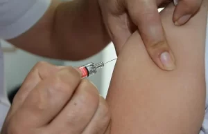 Almanya'dan getirilen yeni tip koronavirüs (Kovid-19) aşısı, Kocaeli ve Sakarya'da