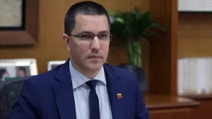 Venezuela Dışişleri Bakanı Jorge Arreaza, ülkesinde yarın gerçekleştirilecek milletvekili seçimleri