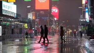 New York'ta Kovid-19 ölümlerini sayan ve yeterli önlem almamakla eleştirilen