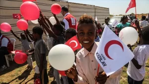 Türk Kızılay, son 25 yılda 15 ülkede bulunan 385 bin