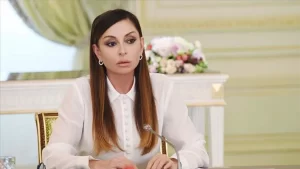 Azerbaycan Cumhurbaşkanı Birinci Yardımcısı Aliyeva, Ankara'nın simgesi Atakule'nin, yeni tip