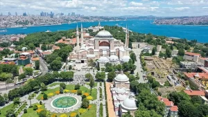 İstanbul Büyükşehir Belediyesi (İBB) Meclisi, yeni tip koronavirüs (Kovid-19) tedbirleri