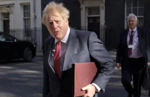 Johnson, Avrupa'nın bazı bölgelerinde yeni tip koronavirüs (Kovid-19) vakalarında görülen