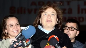 MİT tırlarının durdurulmasına ilişkin davanın firari sanığı Can Dündar'ın eşi