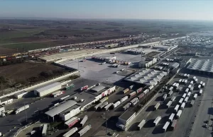 Gümrük ve Ticaret Bakanlığının tırlar için oluşturduğu "Randevulu Sanal Sıra