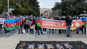İsviçre'deki Azerbaycan Diaspora Teşkilatları Şurasının düzenlediği gösteri, Birleşmiş Milletler (BM)
