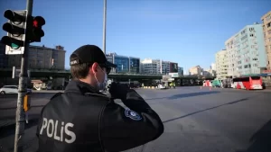 Sağlık Bakanlığı, Türkiye'de son 24 saatte 3 bin 783 kişiye
