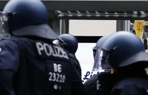 Almanya'nın Kuzey Ren Vestfalya (KRV) eyaletindeki Bergisch Gladbach kentinde polisin