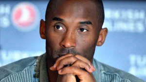 ABD'li ünlü basketbolcu Kobe Bryant'ın California'da geçirdiği helikopter kazasında yaşamını