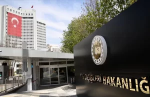 Dışişleri Bakanlığından Yunanistan'ın Göçten Sorumlu Bakanı Mitarakis'in iddialarına tepki gösterildi.