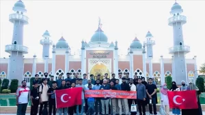 Tayland'da bir grup Müslüman öğrenci, Ayasofya-i Kebir Cami-i Şerifi'nde 86