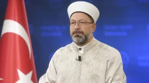 Diyanet İşleri Başkanı Ali Erbaş, Almanya'nın başkenti Berlin'deki Mevlana Camisi'ne
