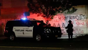 ABD'de polisin, geçen hafta sonu Portland'da Başkan Donald Trump destekçisi