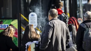 Ankara Valiliği, İçişleri Bakanlığının genelgesi doğrultusunda kamuya açık alanlarda sigara