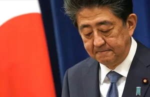 Japonya Başbakanı Abe Şinzo, sağlığını gerekçe göstererek 2012’den beri sürdürdüğü