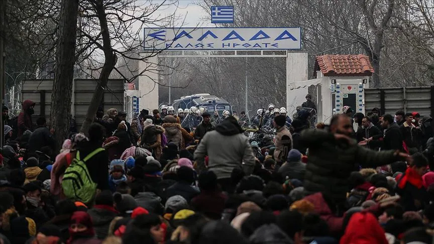 Yunanistan'dan Kastanya sınır kapısında göçmenleri görünce panikledi