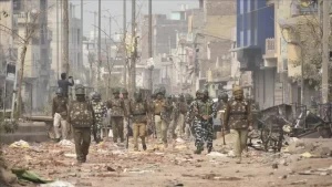 Hindistan'da, Pakistan, Afganistan ve Bangladeş'ten gelen 6 dini gruba vatandaşlık