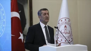 Milli Eğitim Bakanı Ziya Selçuk, yüz yüze eğitim hazırlıkları kapsamında