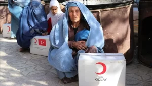 Türk Kızılay, güvenlik ve ekonomik sorunlar nedeniyle Afganistan'ın Mezar-ı Şerif