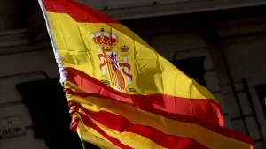 Bolivya'nın, İspanyol iki diplomat ve bazı polisleri sınır dışı etme