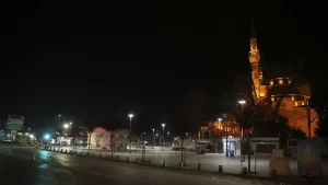 Yeni tip koronavirüsle (Kovid-19) mücadele kapsamında 30 büyükşehirle Zonguldak'ta hafta