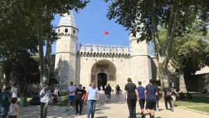 Fatih Sultan Mehmet'ten Sultan Abdülmecid'e kadar yaklaşık 400 yıl Osmanlı