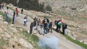 Filistin Sağlık Bakanlığından yapılan yazılı açıklamada, Ramallah yakınlarındaki El-Mugayyer köyünde