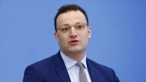 Almanya Sağlık Bakanı Jens Spahn, "Tarihimizdeki bu en büyük aşılama
