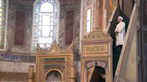 Ayasofya-i Kebir Cami-i Şerifi'nde, 86 yıl sonra ilk hutbeyi okuyan