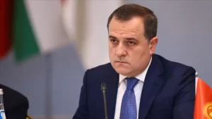 Azerbaycan Dışişleri Bakanı Ceyhun Bayramov, Ermenistan'ın saldırılarına karşı Türk yetkililerden