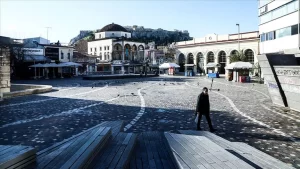 Yunanistan’da, yeni tip koronavirüs salgını nedeniyle yarın saat 06.00’dan itibaren