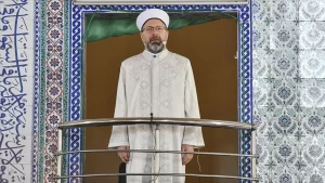 Ahmet Hamdi Akseki Camisi'nde cuma namazını kıldıran Diyanet İşleri Başkanı