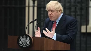 İngiltere Başbakanı Johnson, ülkede son haftalarda artan Kovid-19 vakalarına ilişkin,